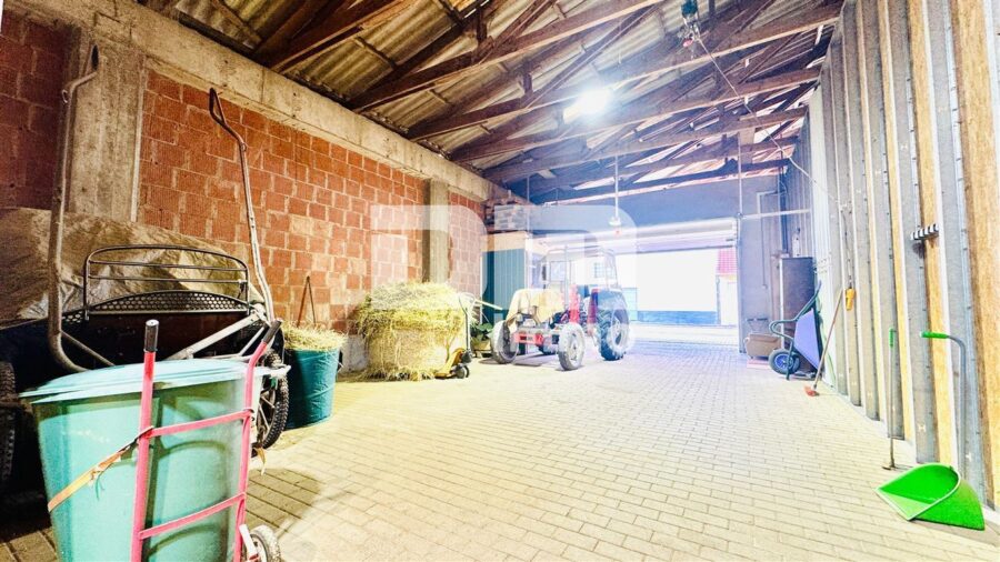 Wohnensemble mit Platz für Visionen: Saniertes Fachwerkhaus / Scheune + Halle mit Paddock - Gebäude 2 Innenbereich